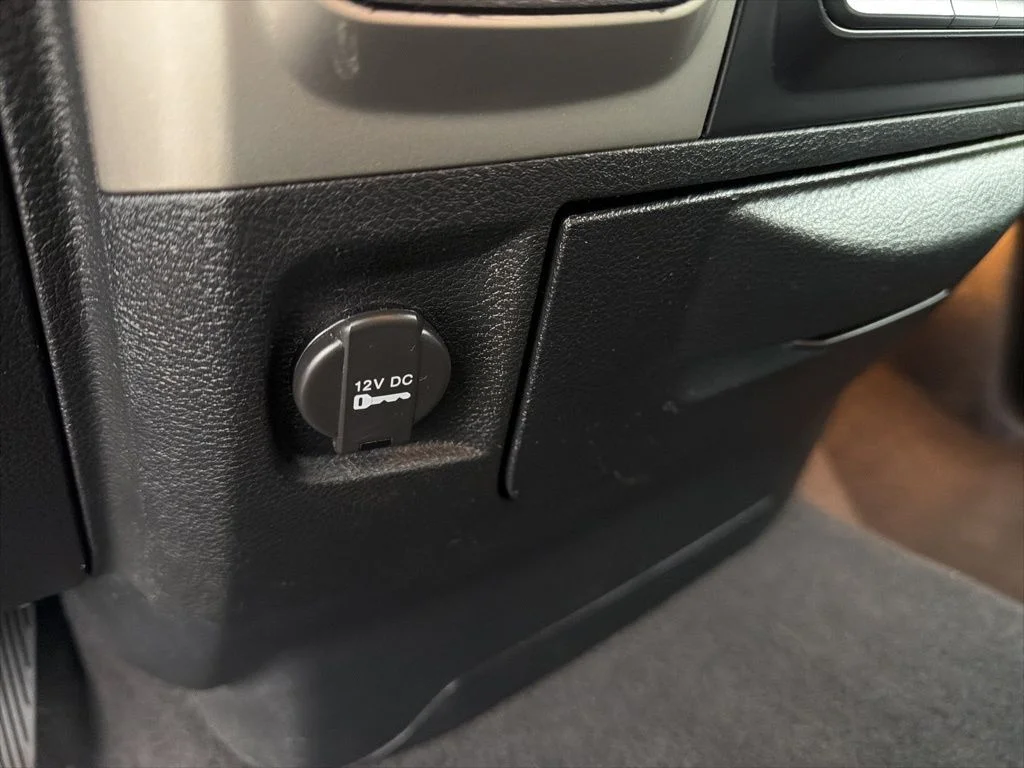 Used 2013 Blue Ram SLT image 33