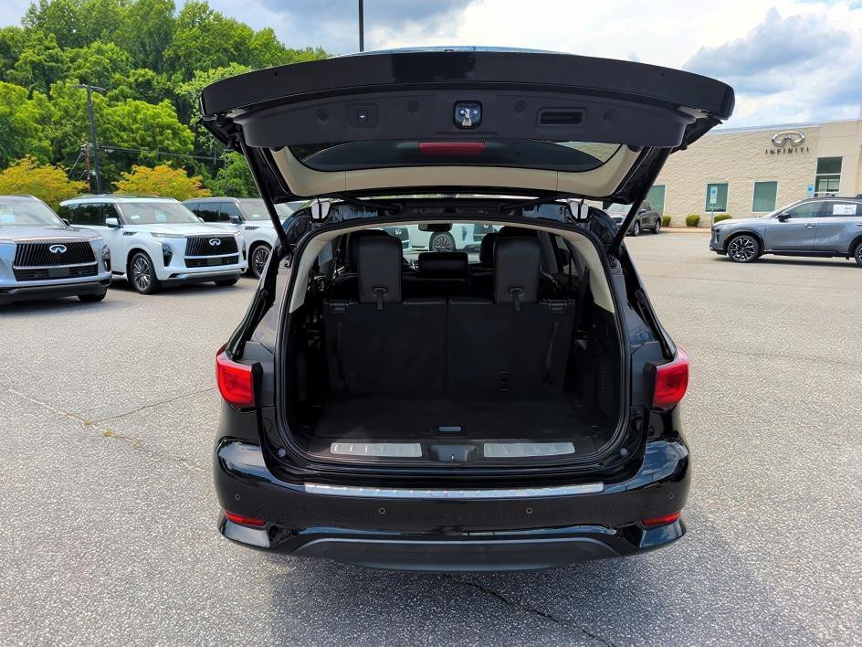 Used 2020 Black Obsidian INFINITI LUXE image 15