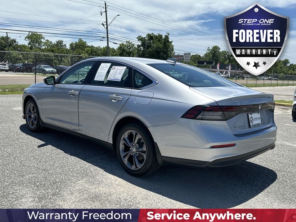 Used 2023  Honda EX image 5