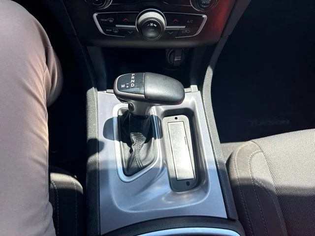 Used 2022 White Dodge SXT image 23