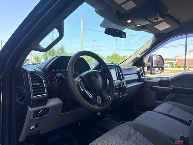 Used 2017 Black Ford XLT image 9