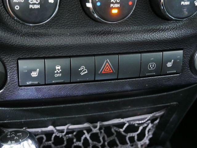 Used 2016 Silver Jeep Unlimited Sahara image 30