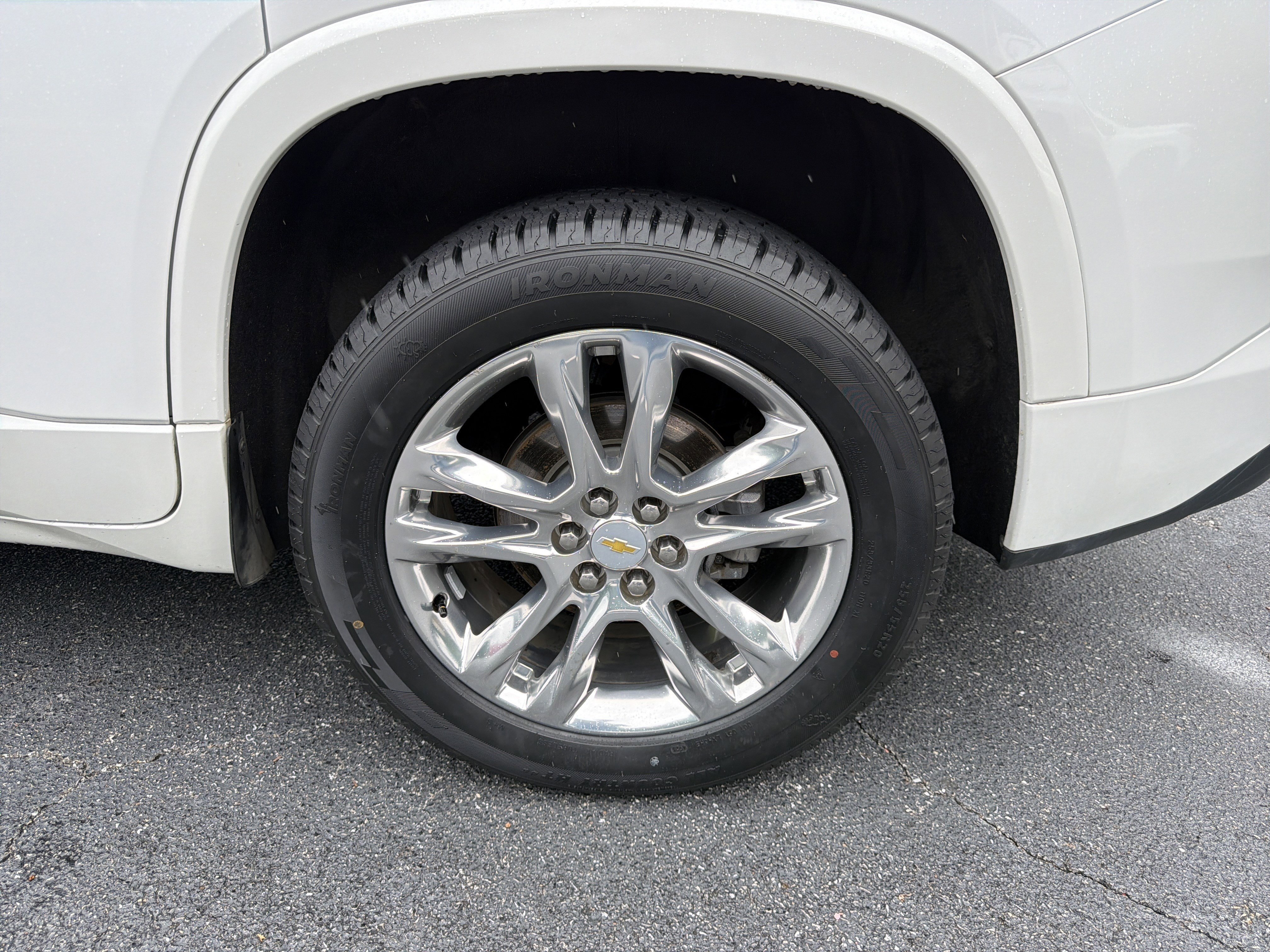 Used 2020 IRIDESCENT PEARL TRICOAT Chevrolet High Country image 20