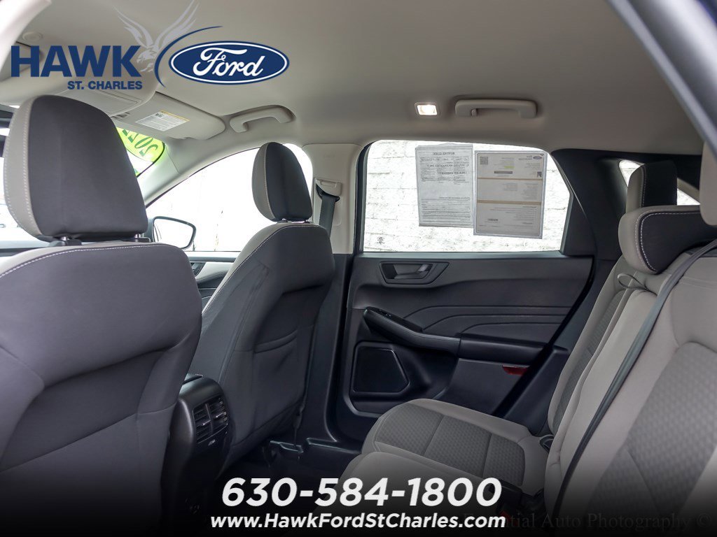 Certified Used 2022 Blue Metallic Ford SE image 11