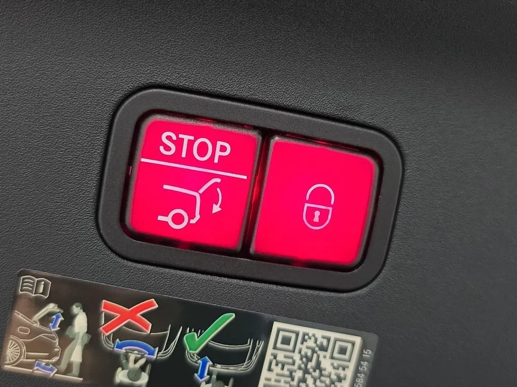 Used 2023 Black Mercedes-Benz Base image 31