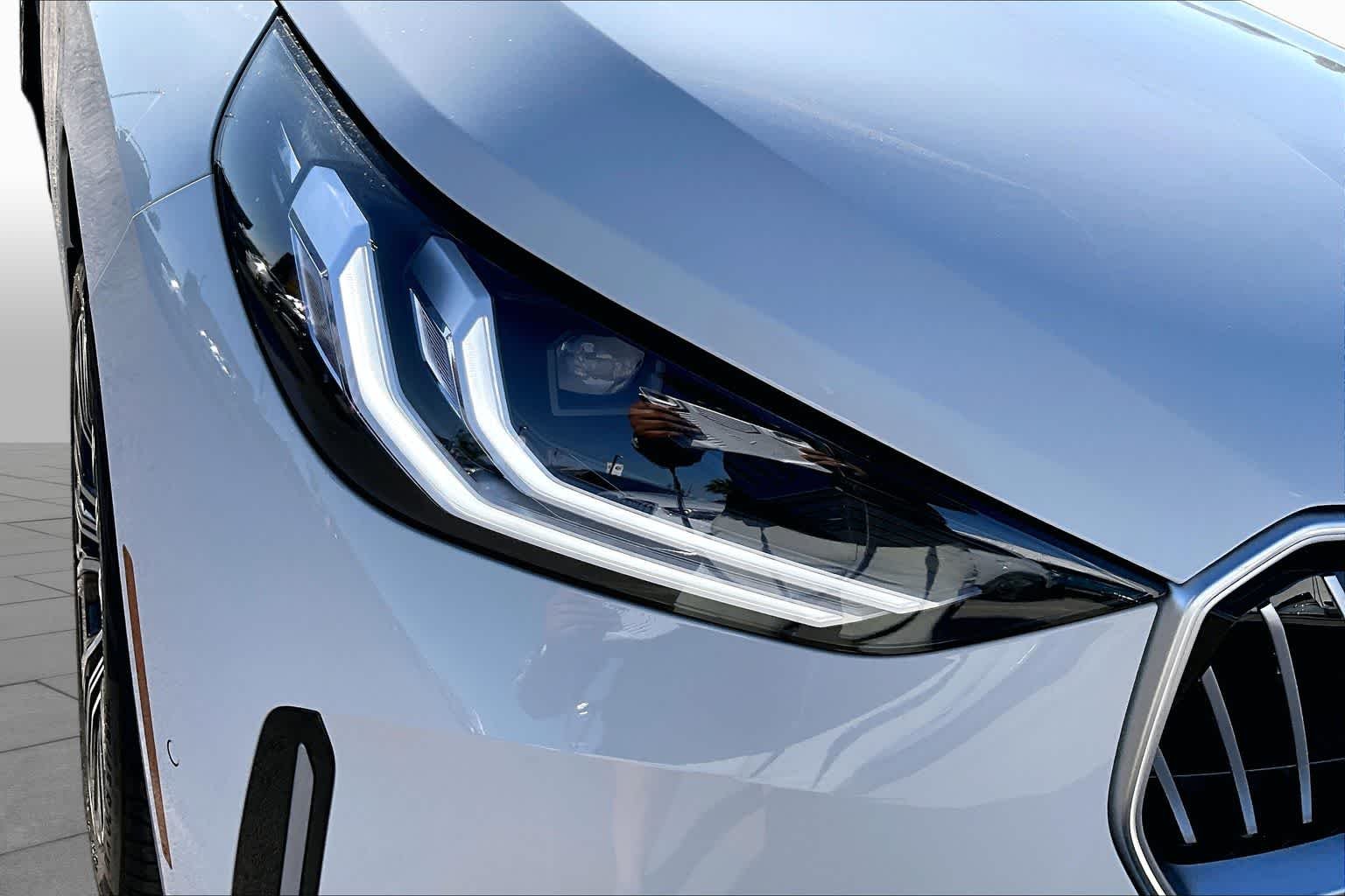 New 2026 Alpine White BMW 30 xDrive image 13