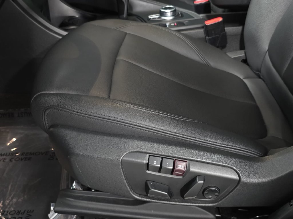 Used 2021 Jet Black BMW sDrive28i image 24