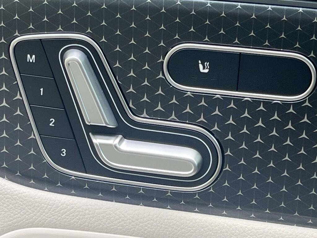 New 2026 Polar White Mercedes-Benz GLA 250 image 29