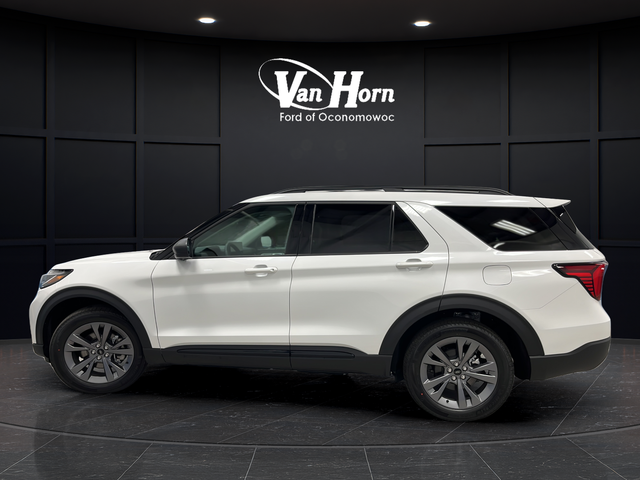 Used 2026 Star White Metallic Tri-Coat Ford Active image 4