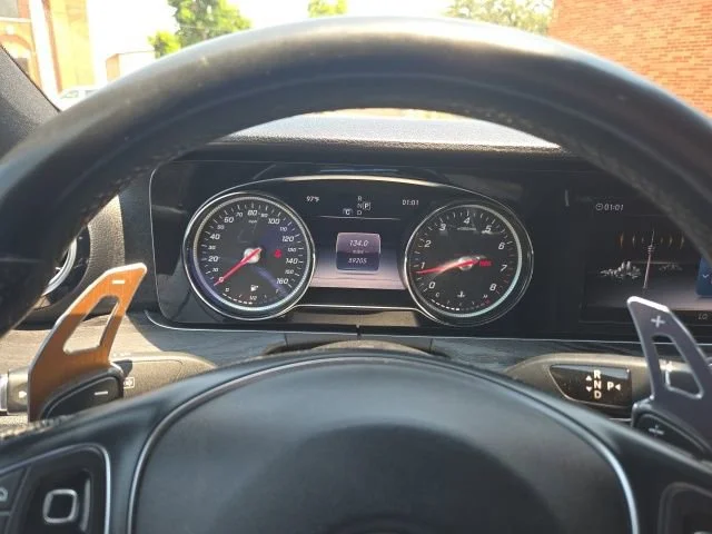 Used 2017  Mercedes-Benz E 300 Luxury image 10