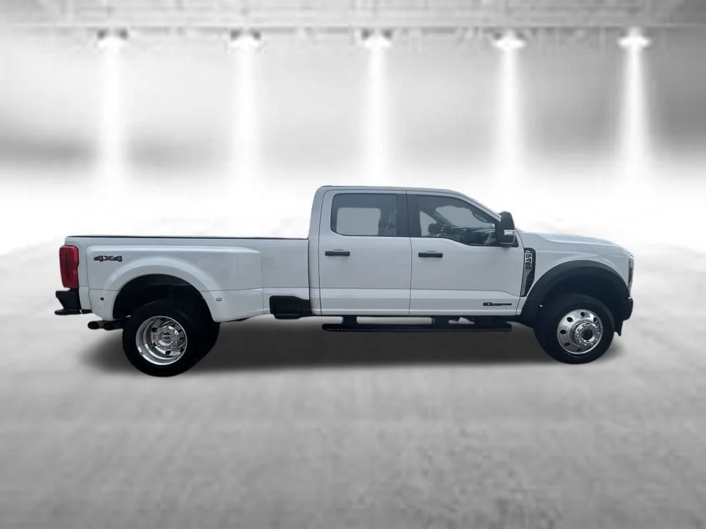 Used 2025 Oxford White Ford XL image 3