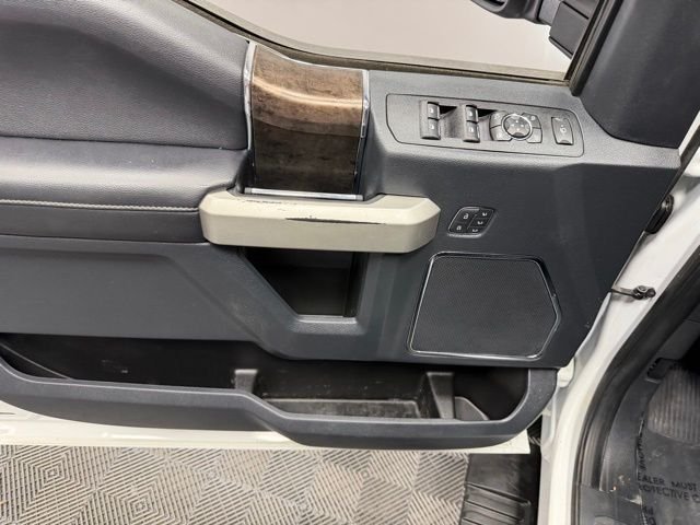 Used 2022 Oxford White Ford Lariat image 15