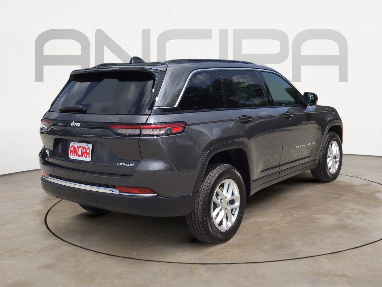 New 2026 Baltic Gray Metallic Clearcoat Jeep Laredo X image 10
