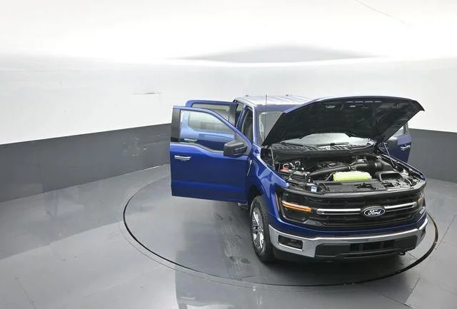 New 2026 Blue Ford XLT image 42