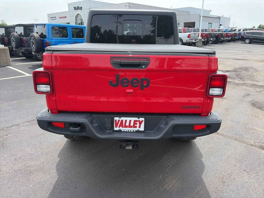 Certified Used 2020 Firecracker Red Clearcoat Jeep Sport image 5