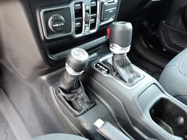 2025 Jeep Gladiator Sport S - Photo 18