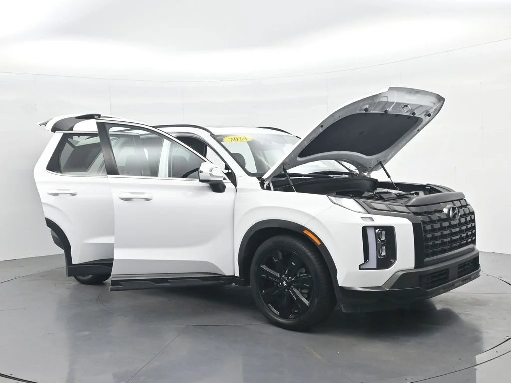 Certified Used 2024 Hyper White Hyundai XRT image 43