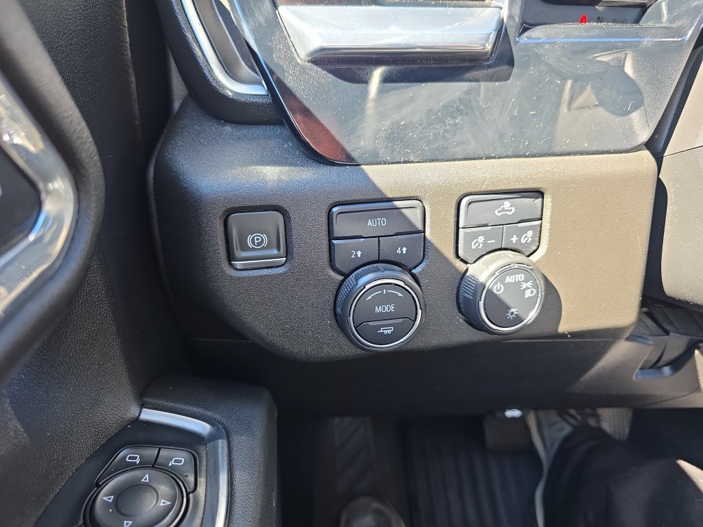 Used 2023 Gray Chevrolet LT image 20