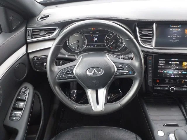Used 2023 Gray INFINITI LUXE image 8