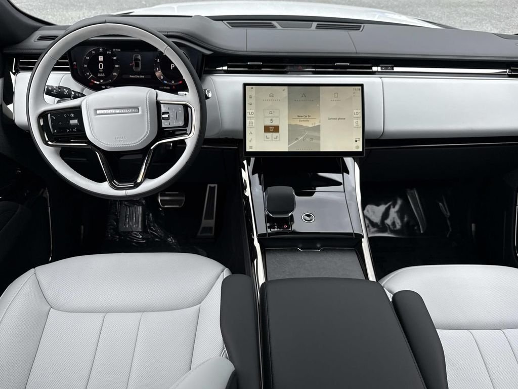 New 2026 Ostuni Pearl White Land Rover Dynamic SE image 2