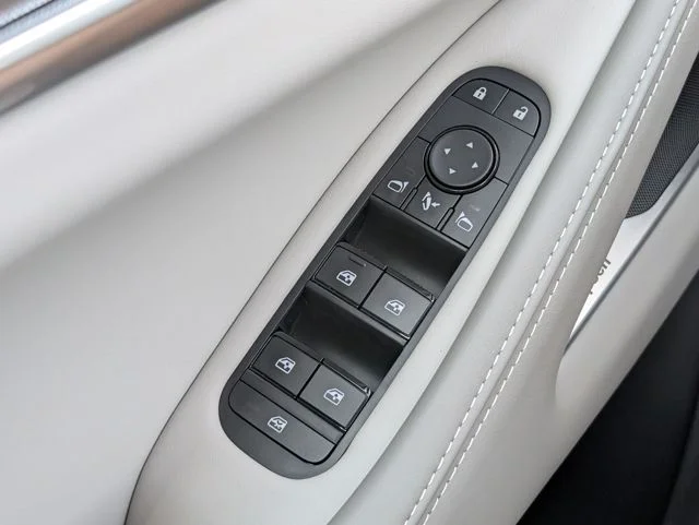 New 2027 HARBOR GRAY INFINITI LUXE image 29