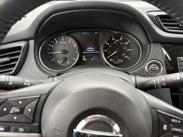 Used 2020 Black Nissan SL Intelligent AWD image 18