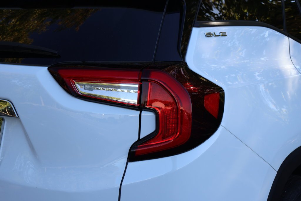 2023 GMC Terrain SLE - Photo 9