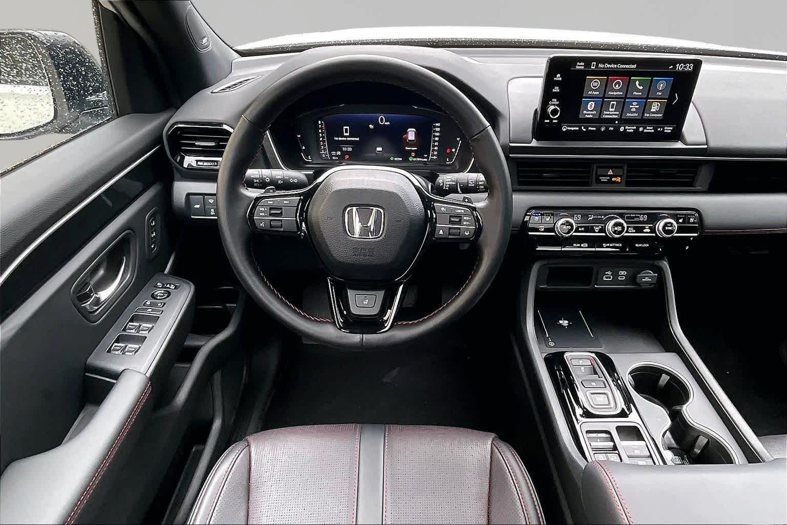 Used 2025 Platinum White Pearl Honda Black Edition image 6