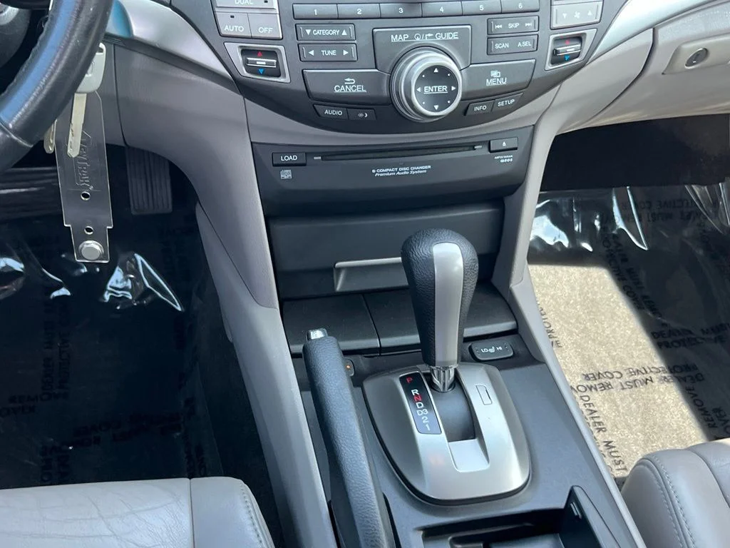 Used 2009 Alabaster Silver Metallic Honda EX-L image 19