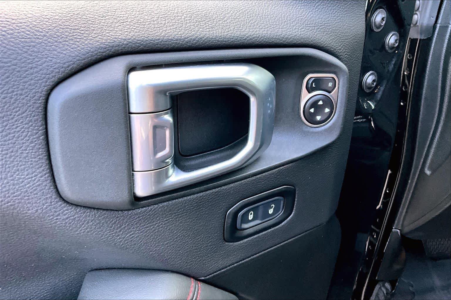 Used 2024 Black Clearcoat Jeep Rubicon X image 31
