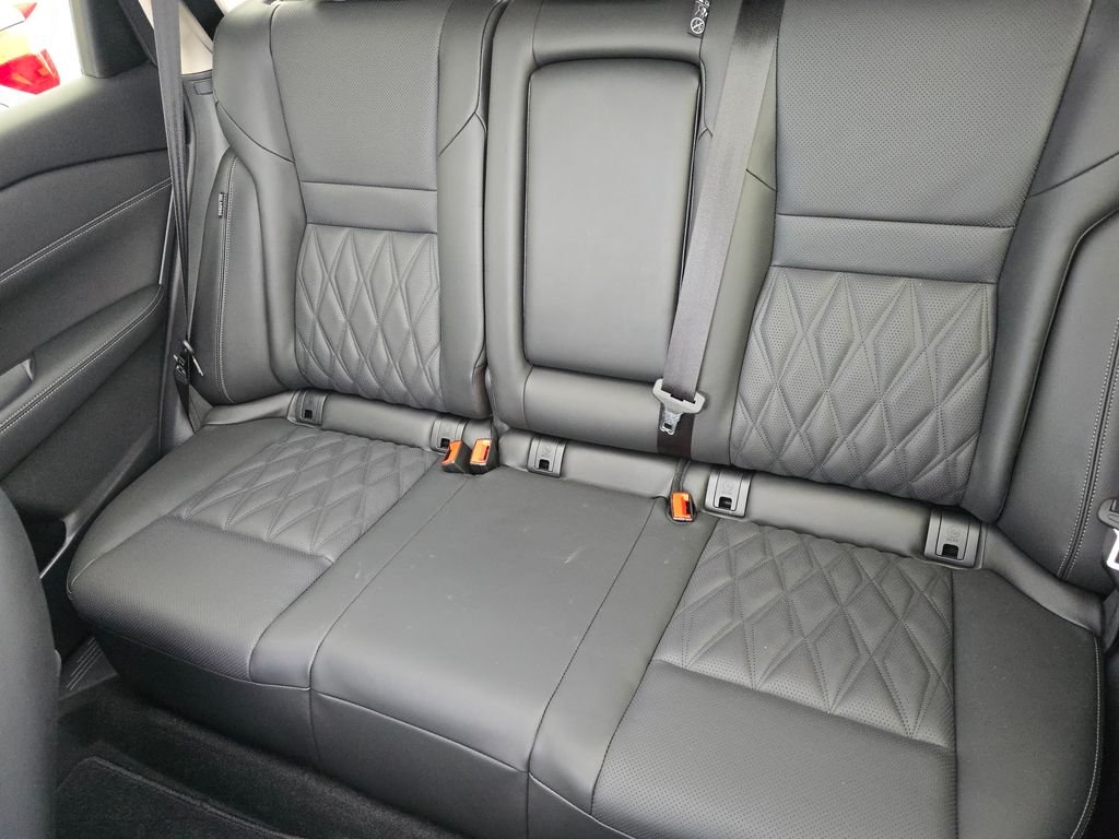 Used 2025 Gray Nissan Platinum image 19