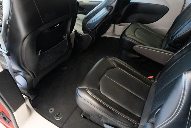 Used 2024 Red Chrysler Touring L image 18