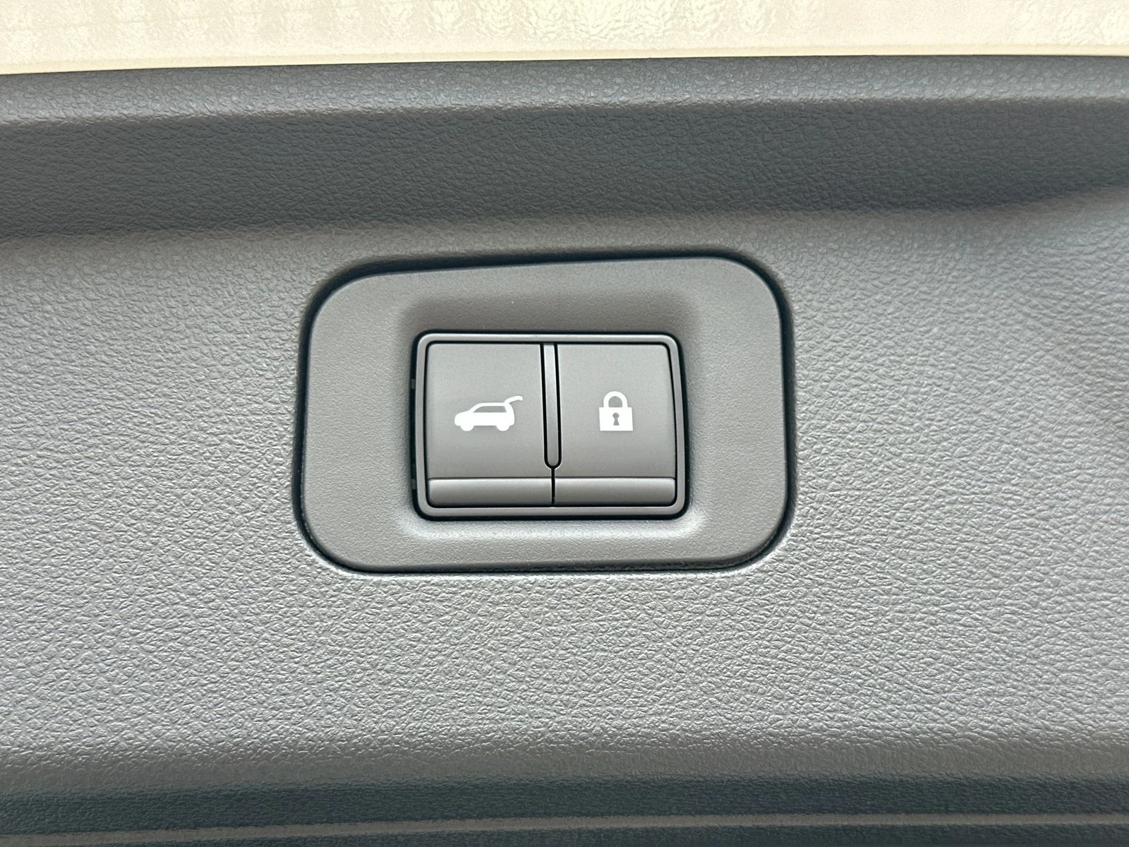 2025 Nissan Armada PRO-4X - Photo 19