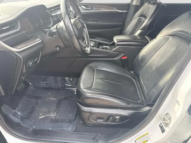 Used 2022 White Jeep Limited image 12