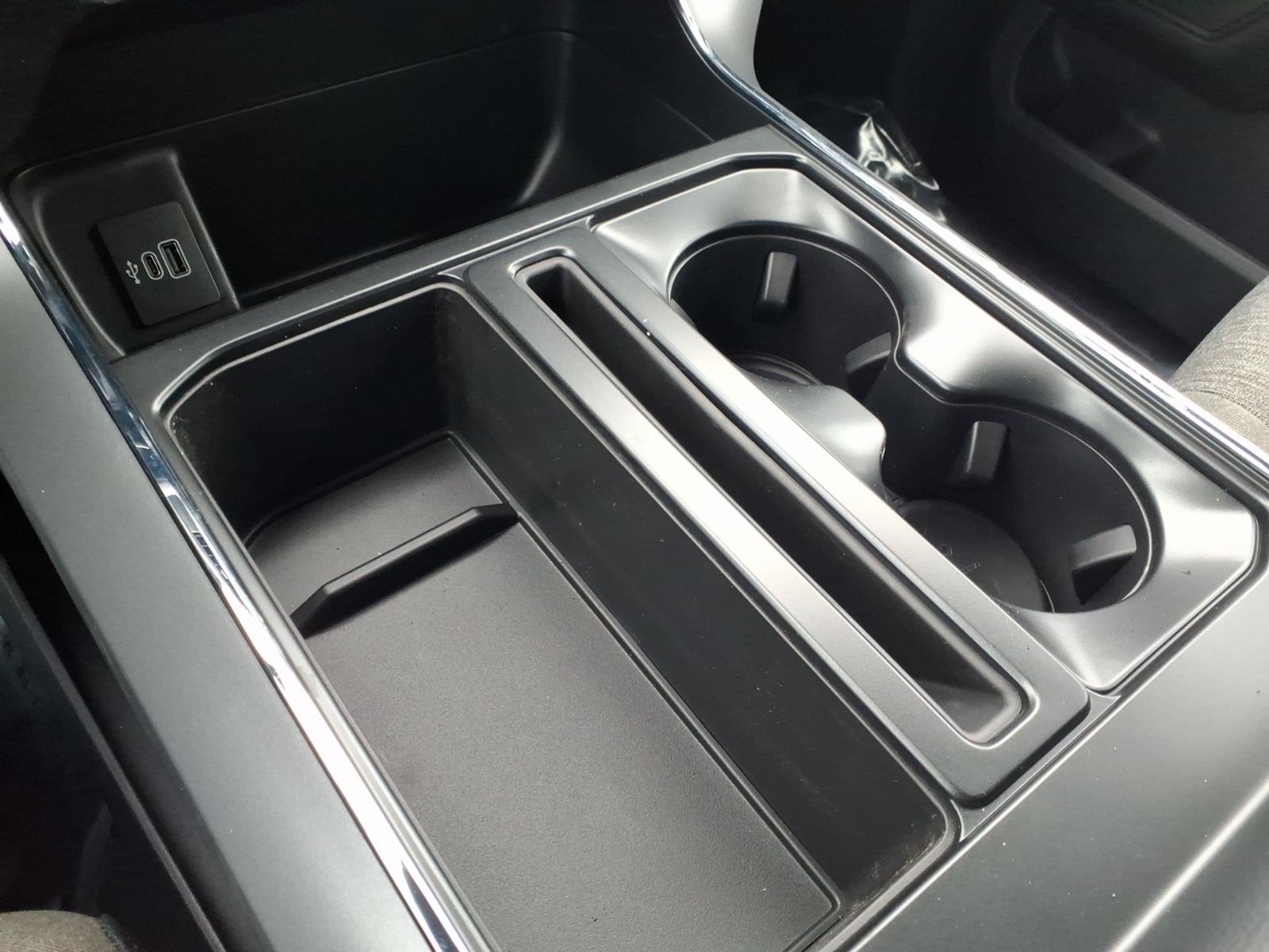 New 2026 Agate Black Metallic Ford XLT image 15