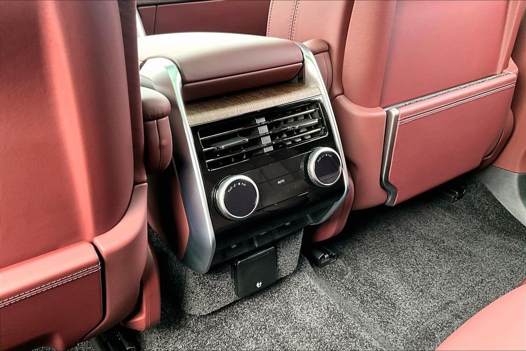 Certified Used 2025 Icy White Satin Land Rover Autobiography image 10