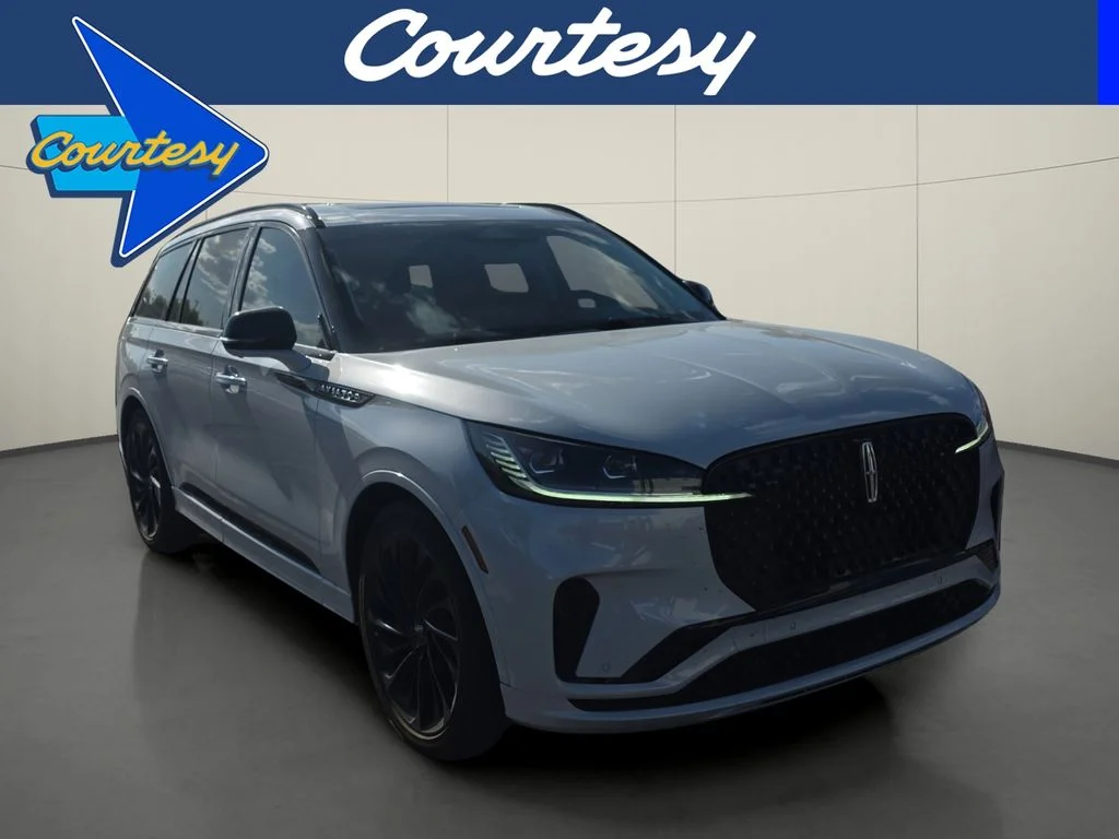2025 Lincoln Aviator Reserve AWD's photo