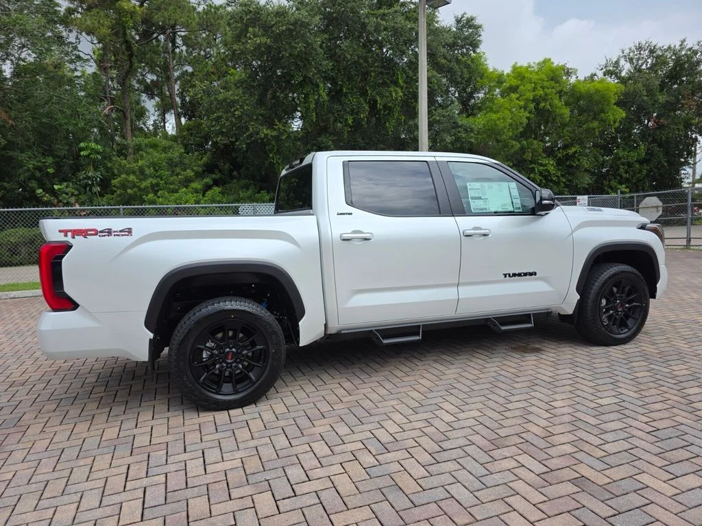 2026 Toyota Tundra Limited - Photo 11