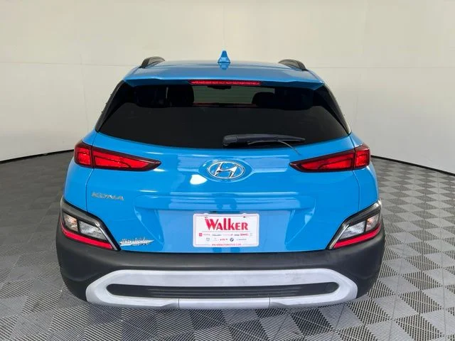 Used 2022 Green Hyundai SEL image 6