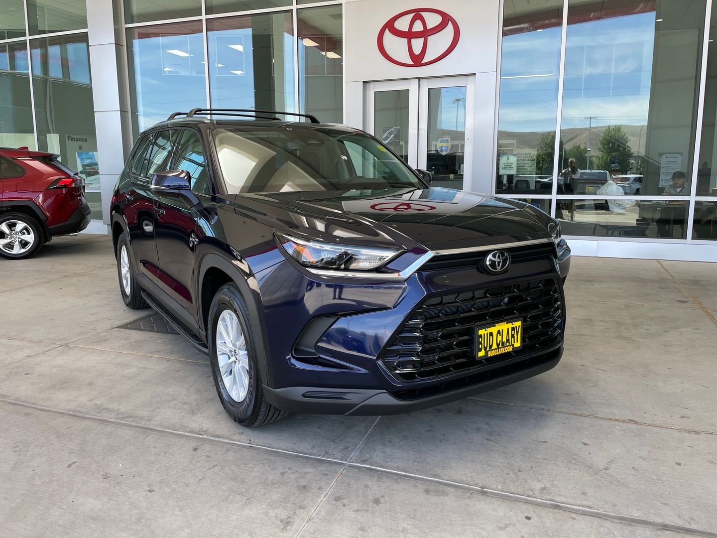 New 2026  Toyota XLE image 1