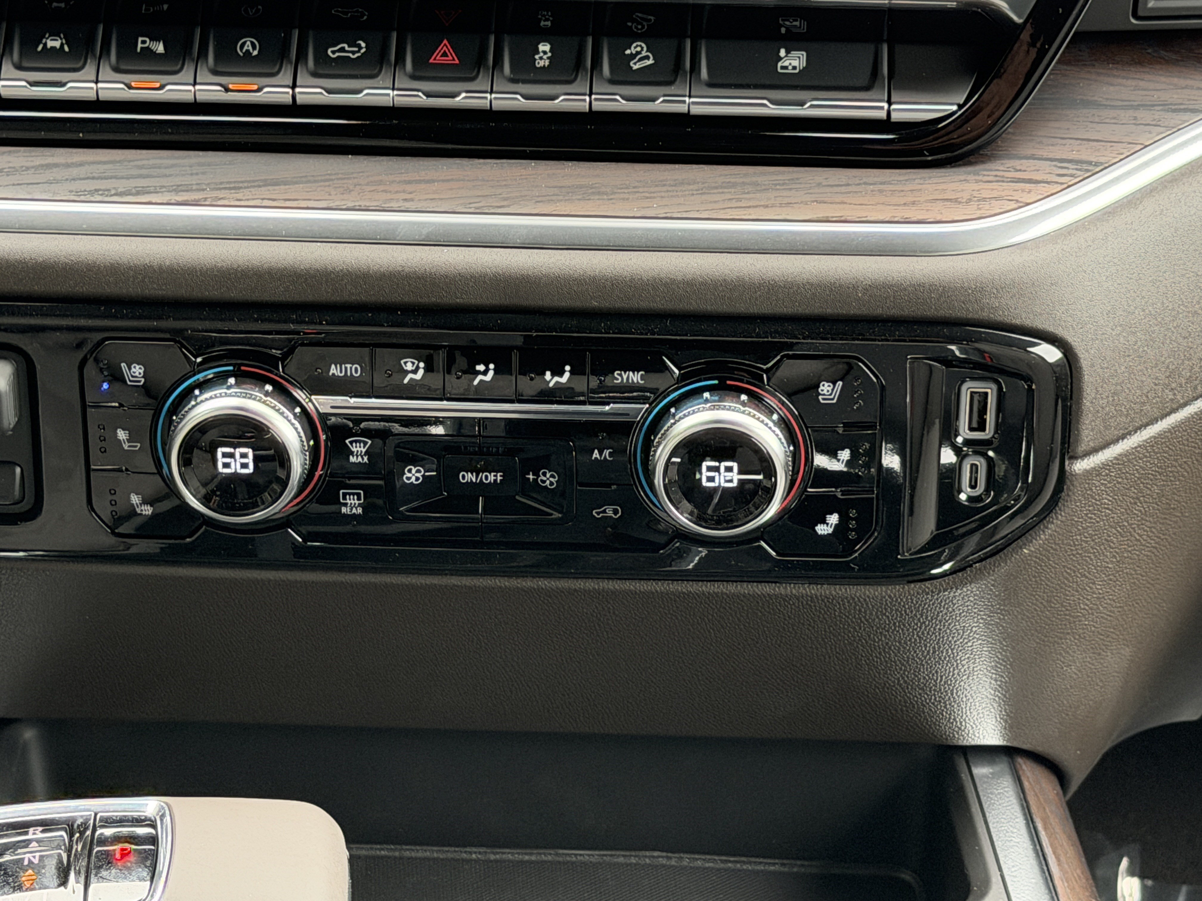 2026 GMC Sierra 1500 SLT - Photo 31