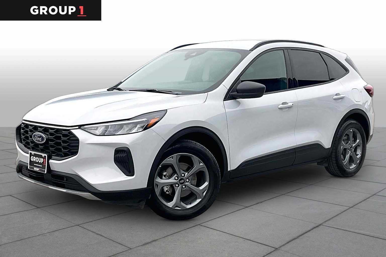 2025 Ford Escape ST-Line FWD's photo