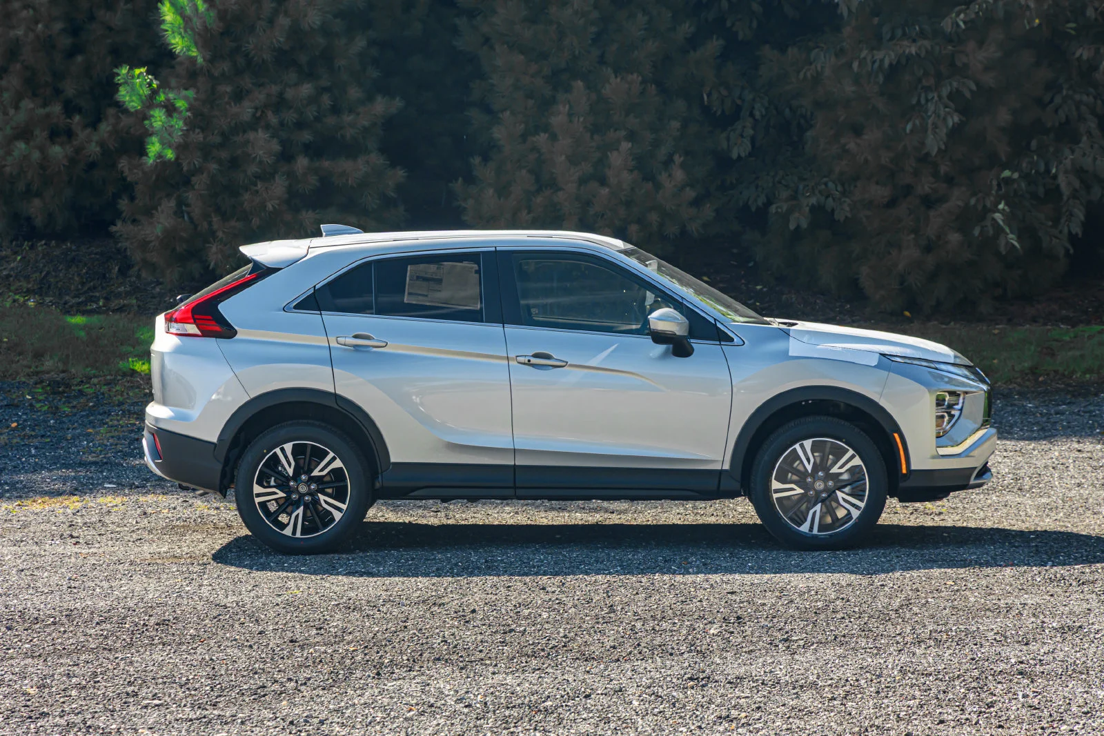 New 2025 Silver Mitsubishi SE 1.5T S-AWC image 10