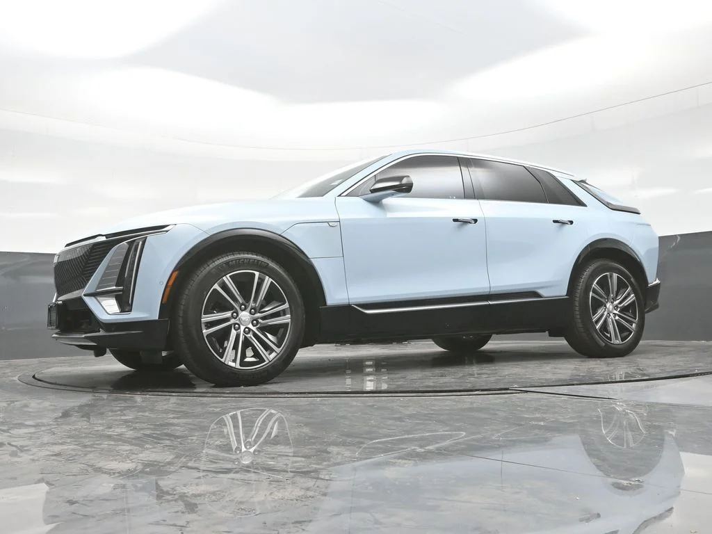 Used 2024 Blue Cadillac Luxury image 26