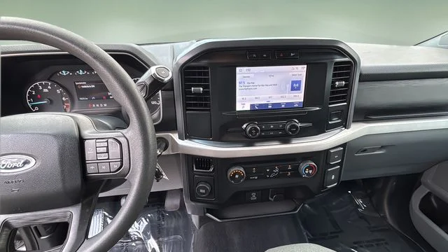 Used 2023 Silver Ford XLT image 11