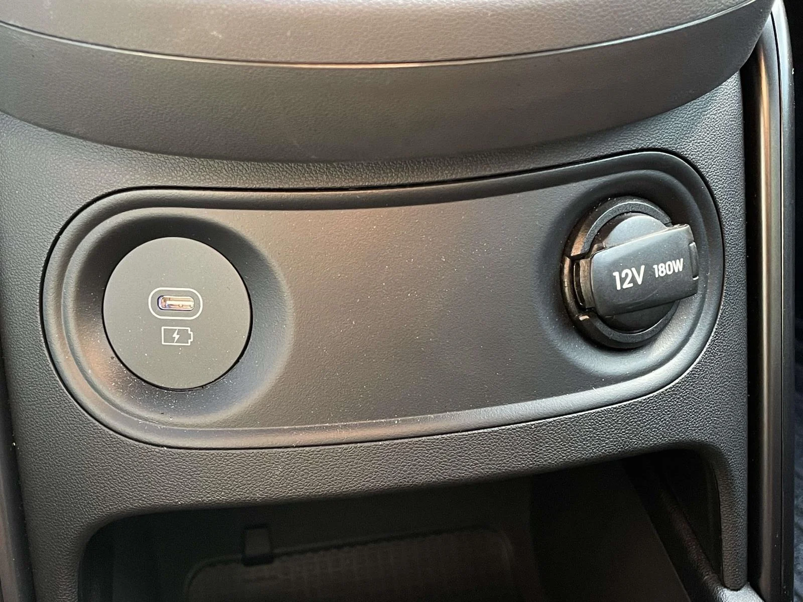 Used 2025 Abyss Black Hyundai Base image 22