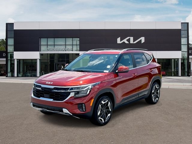 Used 2025 Orange Kia SX image 4