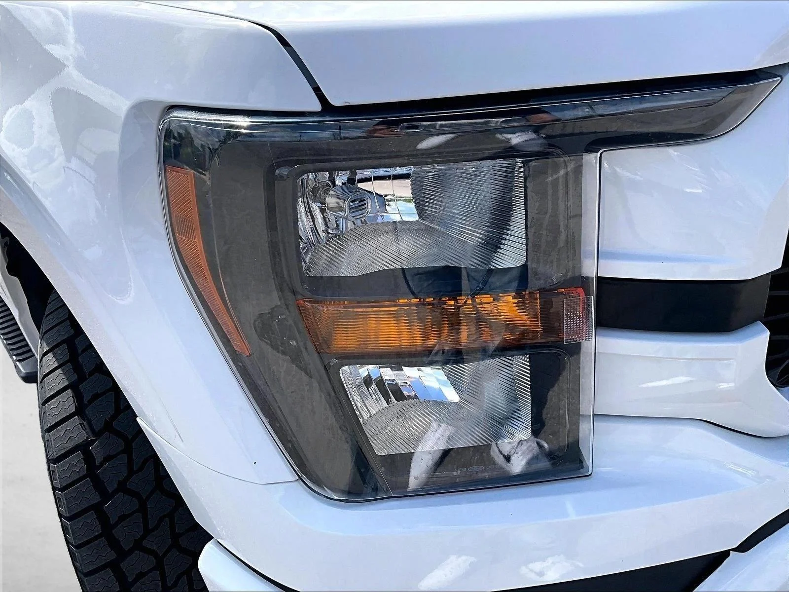 Used 2023 Oxford White Ford XL image 28