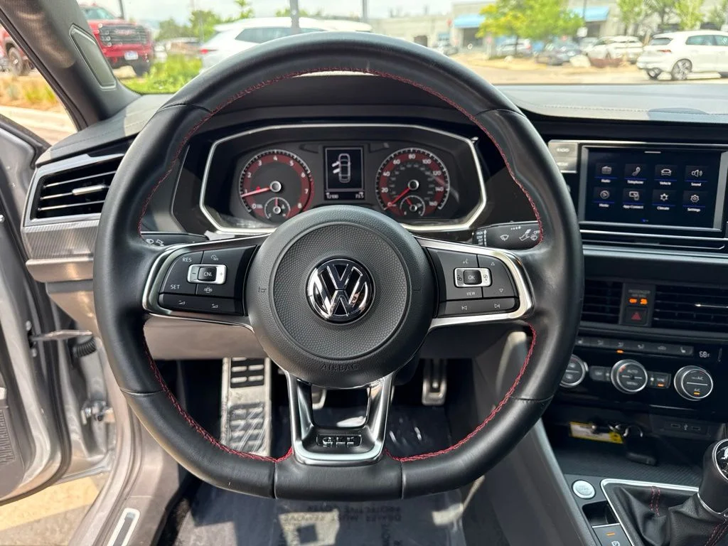 Used 2020  Volkswagen 2.0T S image 14