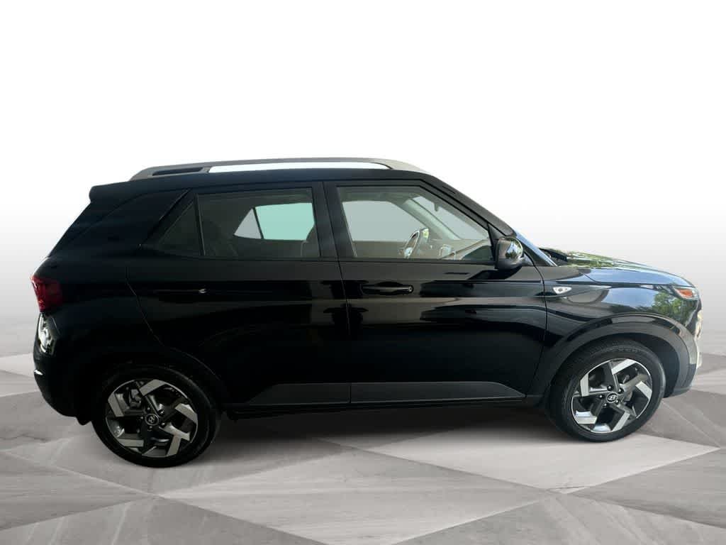 Used 2023 Onyx Black Hyundai SEL image 9